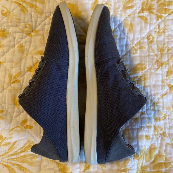 The perfect boat shoe OluKai - Picture 3 of 9